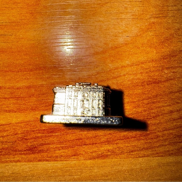 Scene It The Disney Channel Edition Game The White House Replacement Pawn Mover - Picture 2 of 6